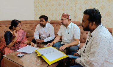 महापौर श्रीमती अलका बाघमार व स्वास्थ्य प्रभारी नीलेश अग्रवाल ने स्वास्थ्य विभाग की समीक्षा करते हुए दिए निर्देश