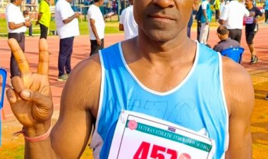 मैसूर कर्नाटक में आयोजित 44 वीं राष्ट्रीय वेटरन एथलेटिक्स चैम्पियनशिप में 5000 मीटर की दौड़ में भिलाई स्टील प्लांट के कर्मचारी सुरेश कुमार ने दूसरा स्थान प्राप्त कर सिल्वर मैडल जीता