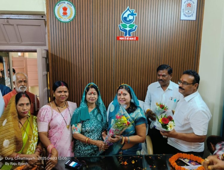 जलगृह प्रभारी लीना दिनेश देवांगन ने भगवान शिव जी की पूजन के पश्चात किया कार्य भार ग्रहण