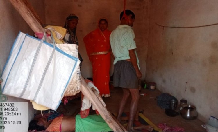 शराब पीने के लिए पैसा देने से मना करने पर पति द्वारा पत्नी की हत्या कर स्वयं फांसी लगाकर आत्महत्या कर ली