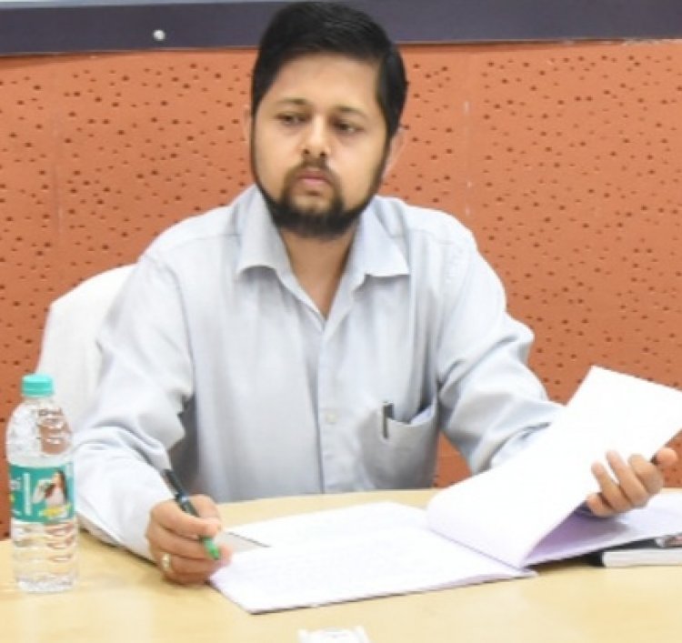 दुर्ग कलेक्टर श्री अभिजीत सिंह ने अधिकारी-कर्मचारियों के अवकाश एवं मुख्यालय से बाहर जाने पर लगाई रोक