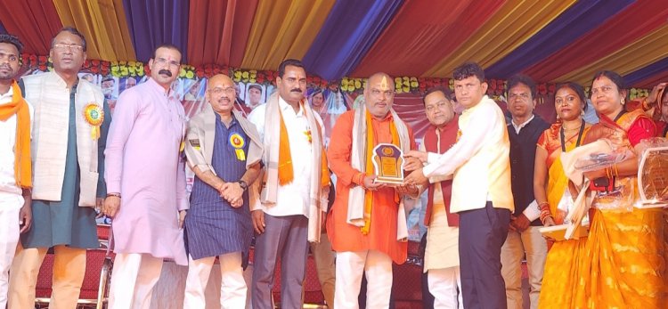 जिला स्तरीय निषाद केवट समाज वार्षिक महासम्मेलन में सम्मिलित दुर्ग ग्रामीण विधायक ललित चंद्राकर