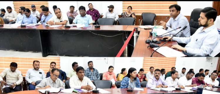 कलेक्टर अभिजीत सिंह की अध्यक्षता में स्वच्छ भारत मिशन (ग्रामीण) की बैठक सम्पन्न