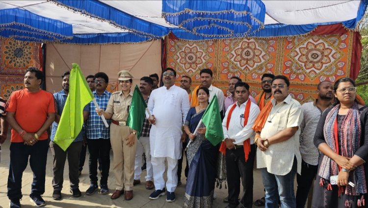 दुर्ग में अत्याधुनिक अग्निशमन मशीन, विधायक गजेन्द्र यादव और महापौर अलका बाघमार ने किया लोकार्पण