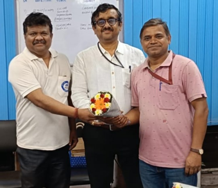 भिलाई स्टील प्लांट ,सेंटर प्लांट तीन एस पी थ्री भारतीय मजदूर संघ युनियन नेता सीजीएम संजीव वर्गीस सी जी एम बनने पर भारतीय मजदूर संघ युनियन नेताओं ने शुभकामनाएं दी