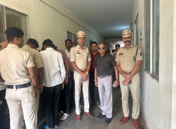 पुलिस अधिकारी/कर्मचारियों का स्वास्थ्य परीक्षण शिविर का आयोजन पुलिस लाईन, दुर्ग में किया गया