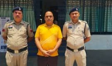 NSS प्रभारी जबरन नमाज पढ़ाने के मामले में अरेस्ट, कई और लोग होंगे गिरफ्त में