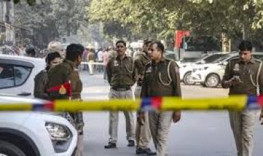 दिल्ली की सड़कों पर उगाही कर रहे बांग्लादेशी बहुरूपिए ट्रांसजेंडर, सर्जरी करा छिपा रहे पहचान; पुलिस का बड़ा खुलासा