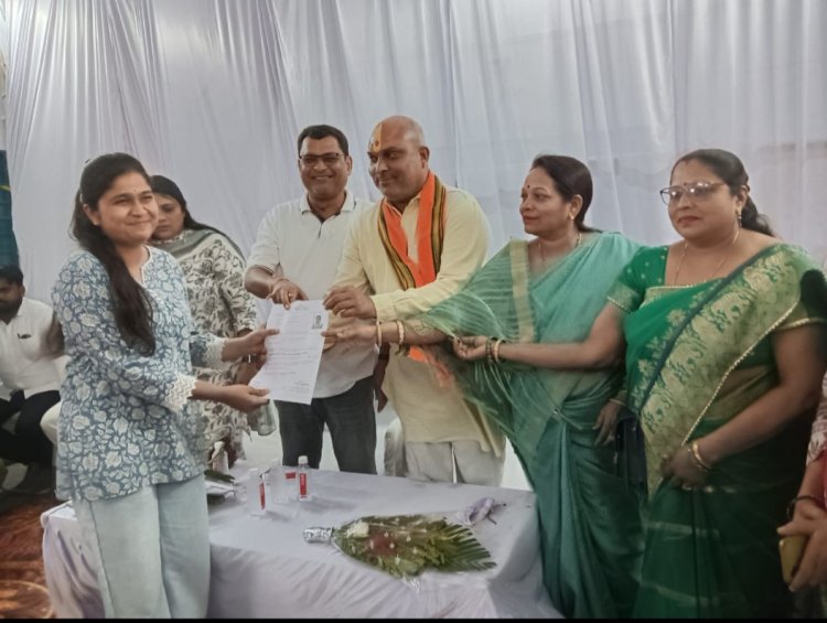 आवेदक अगर आवेदन भरने में त्रुटि करे तो अधिकारी मार्गदर्शन करे - ललित चंद्राकर