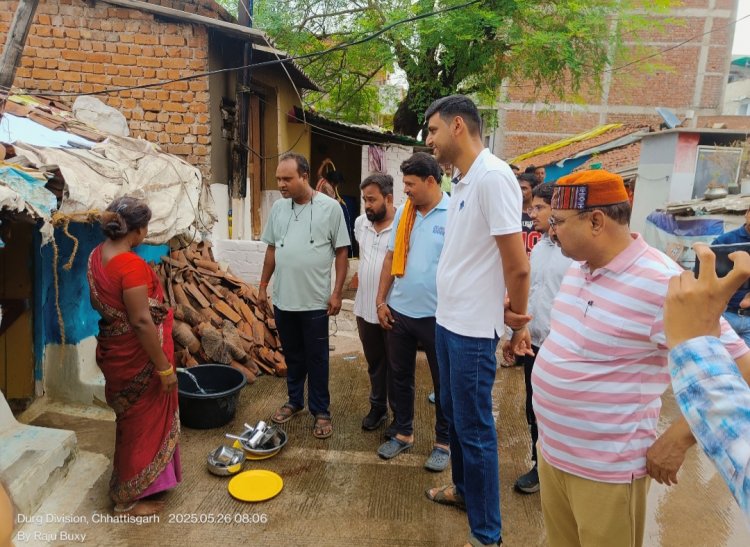 अहिल्या बाई होल्कर की त्रिशताब्दी के उपलक्ष्य में वार्ड क्रमांक 3 मठपारा में चलाया सफाई अभियान