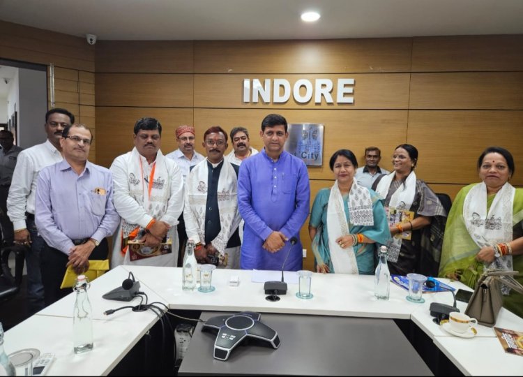 इंदौर में स्वच्छता सर्वेक्षण के अंतर्गत ठोस और तरल अपशिष्ट प्रबंधन 2 दिवसीय प्रशिक्षण,मेयर अलका बाघमार व कमिश्नर सुमित अग्रवाल हुए शामिल