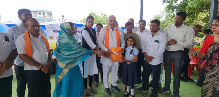 शिक्षा का उद्देश्य सिर्फ नौकरी पाना नहीं होना चाहिए,पढ़ लिखकर एक अच्छा नागरिक बनना और नौकरी देने वाला होना चाहिए: विधायक ललित चंद्राकर