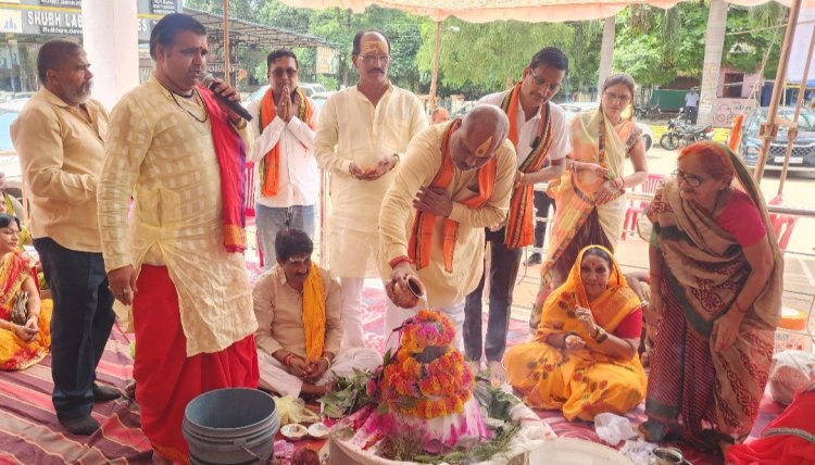 दुर्ग ग्रामीण विधायक ललित चंद्राकर रिसाली में रुद्र महाभिषेक में हुए शामिल,क्षेत्रवासियों की सुख शांति और समृद्धि के लिए की प्रार्थना