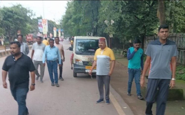 गांधी चौक पर अस्थायी दुकान का स्ट्रक्चर जप्त करने आदेशित,आयुक्त सुमित अग्रवाल बोले,शहर की स्वच्छता और व्यवस्था सर्वोच्च प्राथमिकता