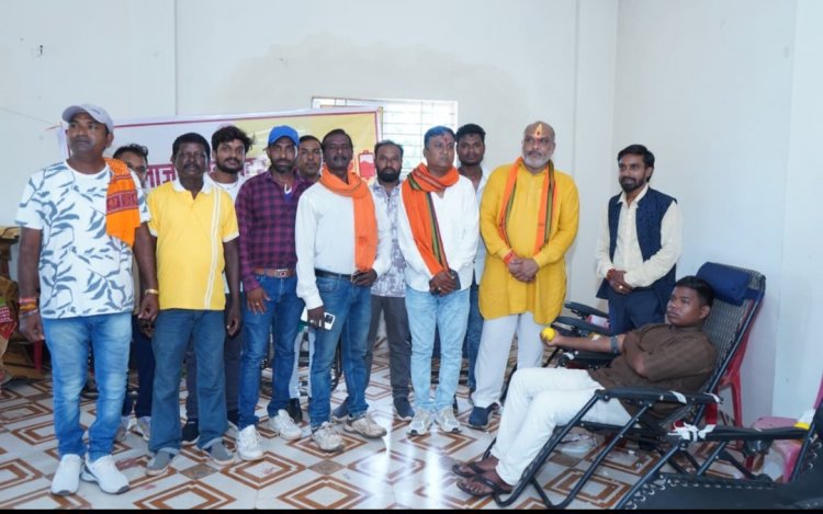 रक्तदान महादान शिविर मे शामिल हुए दुर्ग ग्रामीण विधायक ललित चंद्राकर