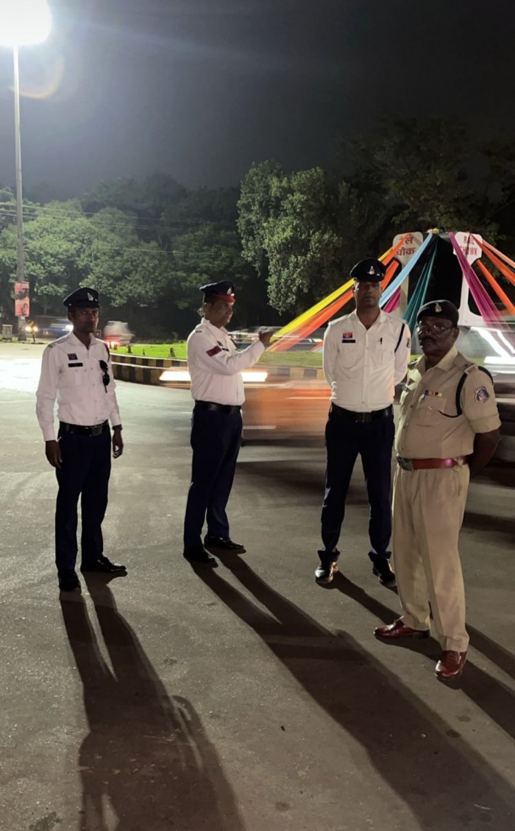 दुर्ग : पदयात्रियों की सुरक्षा हेतु 08 स्थानों पर अस्थाई पुलिस सहायता केंद्र स्थापित