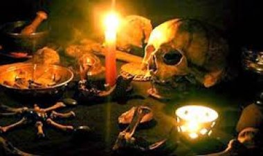 तंत्र-मंत्र के नाम पर ठगी : बीमार एसआई की पत्नी के घर पहुंची महिलाएं, तंत्र विद्या से ठीक करने का दिया झांसा, लाखों रुपये और गहने लेकर हुए फरार