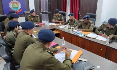 अपराध नियंत्रण को लेकर दुर्ग पुलिस की बड़ी बैठक, एसएसपी ने दिए कड़े निर्देश