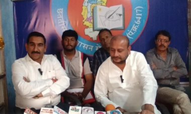 “पटवारी आईडी हैक कर जमीन ट्रांसफर! शैलेश जैन का दावा, निखिल द्विवेदी बोले—यह गंभीर भ्रष्टाचार है”