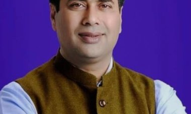 “धीरज बाकलीवाल बने दुर्ग कांग्रेस के नए का़प्तान, राकेश ठाकुर–मुकेश चंद्राकर पर भी हाईकमान का दोबारा भरोसा”