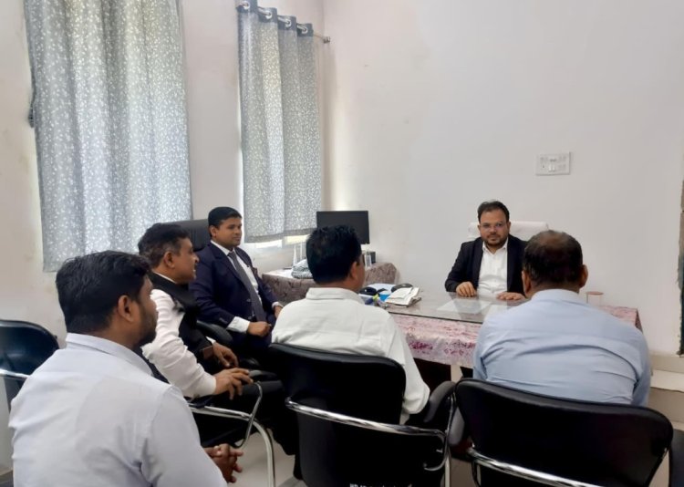 लंबित वसूली प्रकरणों में समझौता प्रक्रिया को बढ़ावा देने सीजेएम का आह्वान,नेशनल लोक अदालत की तैयारी के संबंध में वित्तीय संस्थानों  के अधिकारियों एवं उनके अधिवक्ताओं के साथ हुई बैठक 