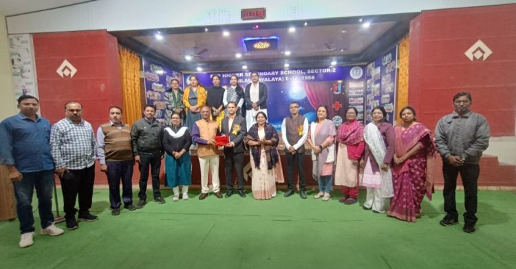 हिंदी दुनिया की तीसरी सबसे बड़ी भाषा, विदेश में भी लोगों में इसके प्रति आकर्षण,अमेरिका में हिंदी की सेवा रहे भिलाई मूल के मयंक का स्कूली बच्चों से संवाद