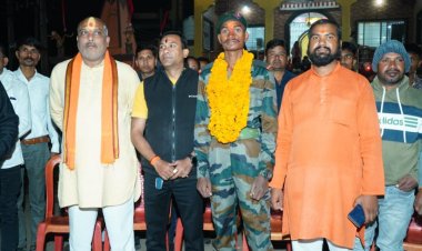 दुर्ग ग्रामीण विधायक ललित चंद्राकर ने मनीष साहू का भव्य स्वागत अभिनंदन किया