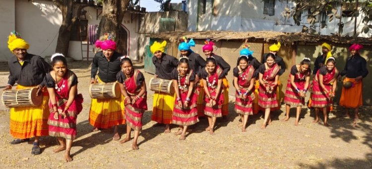 छत्तीसगढ़ के 101 पारंपरिक लोक वाद्य यंत्रों की जुगलबंदी से रंग जमेगा देशभक्ति का