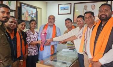 दुर्ग : उतई की बेटी चेतना साहू ने बॉल बैडमिंटन में भारत को दिलाया स्वर्ण, विधायक ललित चंद्राकर ने दी बधाई