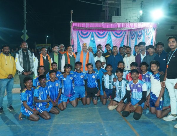 हनोदा में कबड्डी प्रतियोगिता का भव्य आयोजन, विधायक ललित चंद्राकर ने खिलाड़ियों का बढ़ाया उत्साह