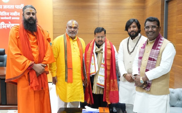 राष्ट्रीय कार्यकारिणी अध्यक्ष नितिन नबीन से विधायक ललित चंद्राकर की सौजन्य भेंट