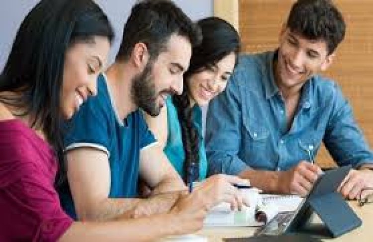 10वीं-12वीं के बाद कर लिया ये कोर्स तो डिग्री वालों से पहले मिलेगी जॉब