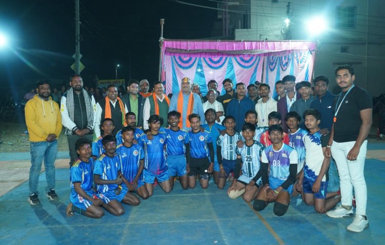 हनोदा में कबड्डी प्रतियोगिता का भव्य आयोजन, विधायक ललित चंद्राकर ने खिलाड़ियों का बढ़ाया उत्साह