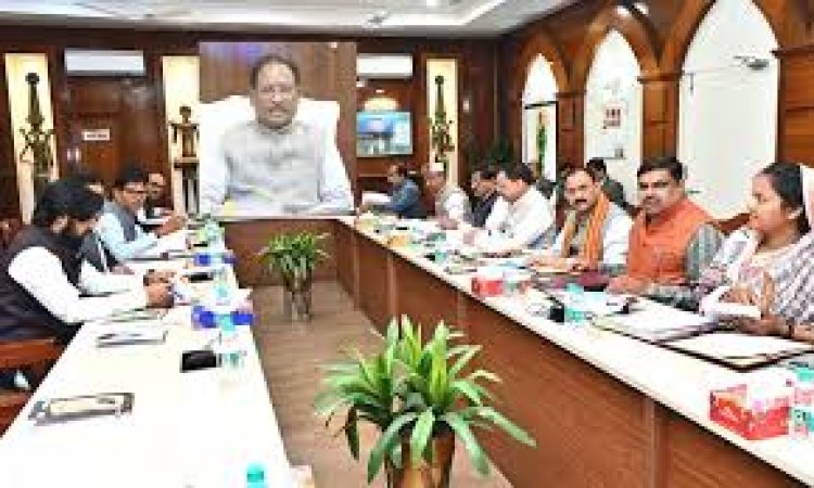 साय कैबिनेट की बैठक में बड़े फैसले: नई आबकारी नीति, NMIMS को जमीन, स्टार्ट-अप और स्वास्थ्य सुविधाओं को मिली मंजूरी