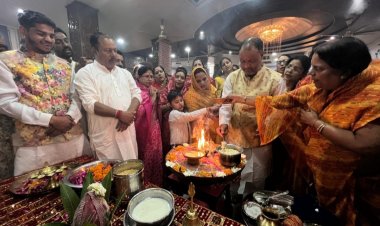 भक्ति गीतों और ढोल-नगाड़ों की धुन पर श्रद्धालु झूमते नजर आए,दुर्ग में निकली पहली बार फाल्गुन एकादशी को बाबा श्याम की ऐतिहासिक निशान ध्वज यात्रा