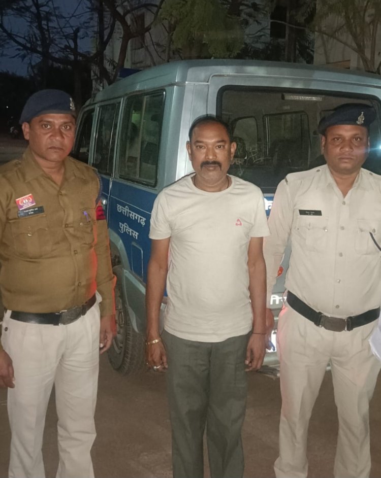 मोबाइल फोन से चल रहा था अवैध सट्टा, पुलिस ने आरोपी को रंगेहाथ पकड़ा