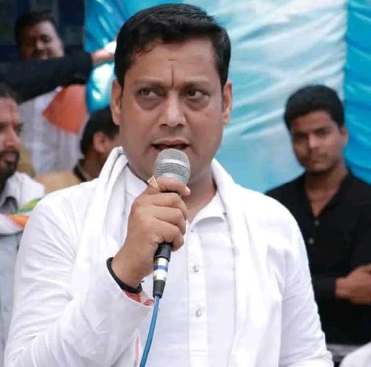 देवबलोदा की घटना पर दोषियों  पर कड़ी कार्यवाही हेतु युवा शक्ति संगठन ने पुलिस अधीक्षक को ज्ञापन सौंपा