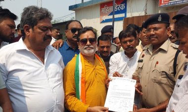 “जब विधायक ही सुरक्षित नहीं…” रिकेश सेन के आरोपों पर कांग्रेस का बड़ा हमला, सुपेला थाने में सौंपा ज्ञापन