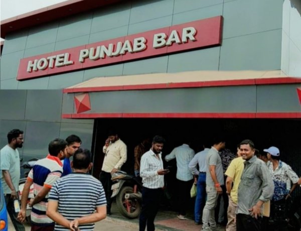 पंजाब बार पर निगम की सख्ती: तीन नोटिस बेअसर, टीम पहुंचते ही 2.25 लाख जमा