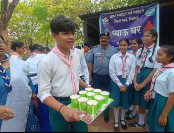 जिला संघ भिलाई स्काउट-गाइड ने राहगीरों के लिए खोला प्याऊ घर