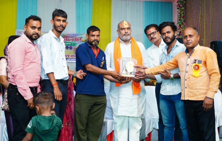 लोक संस्कृति के रंग में रंगा दुर्ग ग्रामीण क्षेत्र, फाग प्रतियोगिता में शामिल हुए विधायक ललित चंद्राकर