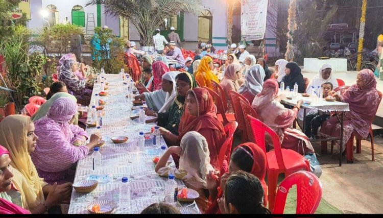 ताज दरबार मे रोज़ा इफ्तार, जुटे सर्वधर्म के लोग  