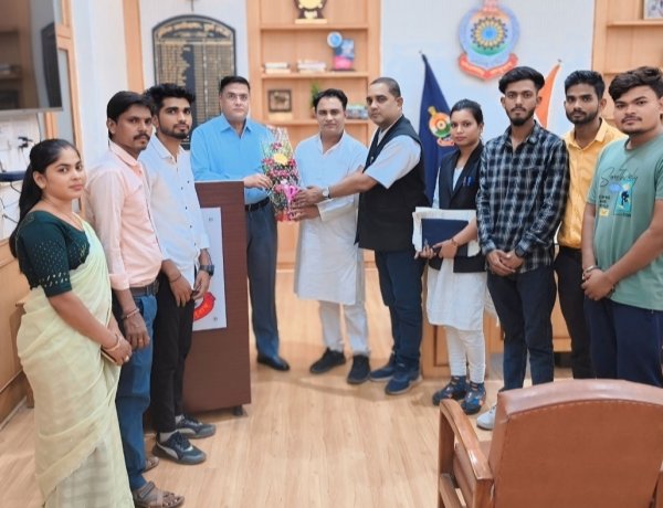 एसपी से मिले अय्यूब खान व वाहन मालिक, त्वरित कार्रवाई पर जताया आभार