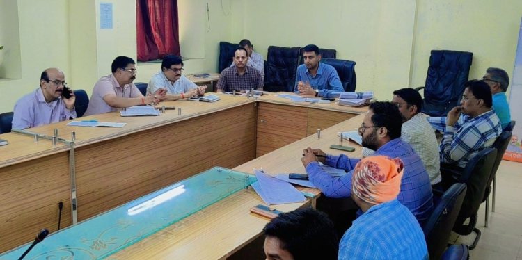 दुर्ग : जनगणना-2027 की तैयारियों को लेकर निगम आयुक्त की अहम समीक्षा बैठक