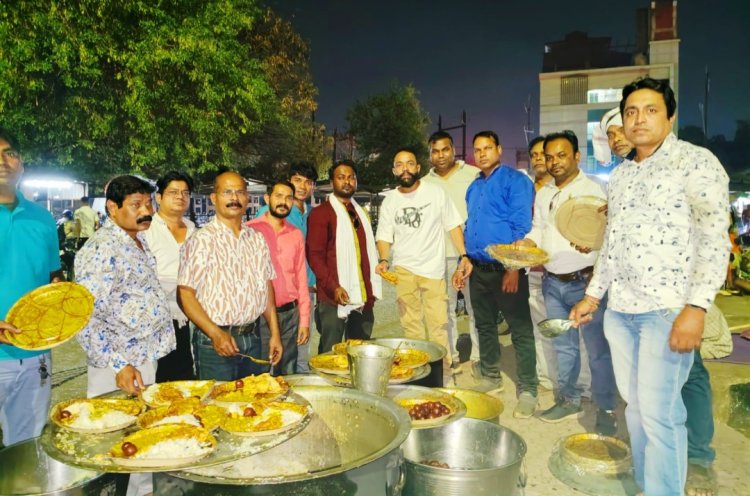 अंबेडकर जयंती पर भिलाई में सेवा का संदेश, वंचितों को कराया गया भोजन