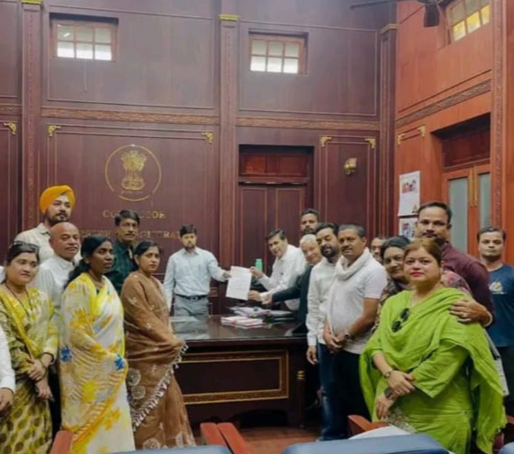 दुर्ग में जनहित के मुद्दों पर कांग्रेस मुखर, कलेक्टर को सौंपा मांग पत्र