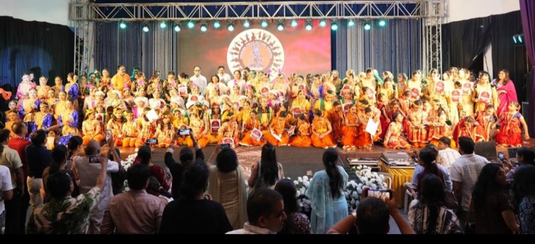 “आहार्यम” में वेशभूषा के साथ कथक की सांस्कृतिक यात्रा ने बांधा समां