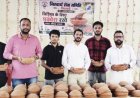 निस्वार्थ सेवा भाव समिति के स्थापना दिवस पर दिया जीव सेवा का संदेश, बांटे सकोरे