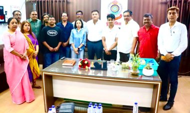 दुर्ग एसपी कार्यालय में विद्यार्थियों के लिए मार्गदर्शन कार्यक्रम आयोजित, एसपी विजय अग्रवाल ने दिए सफलता के मंत्र