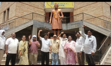 पंडित नेहरू की 62वीं पुण्यतिथि पर ब्लॉक कांग्रेस कमेटी ने दी श्रद्धांजलि, नेहरू भवन में हुआ आयोजन